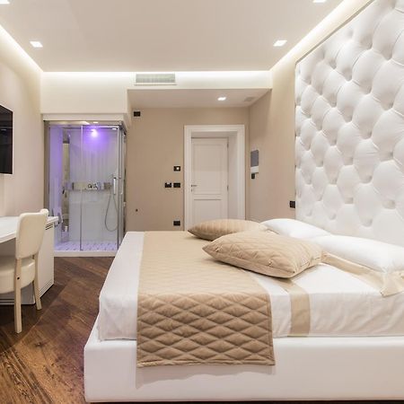 Lux Suites In Roma Esterno foto