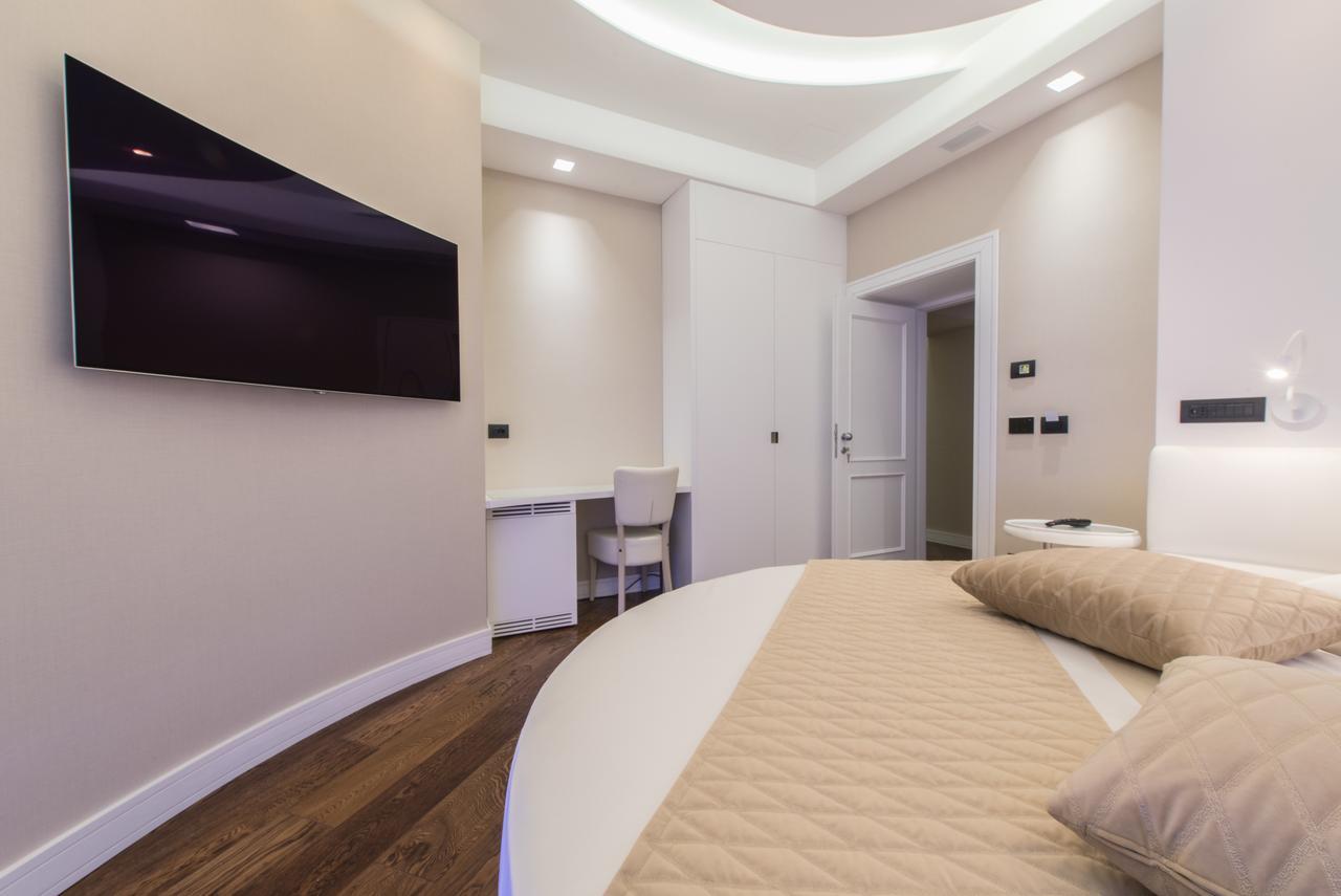 Lux Suites In Roma Esterno foto