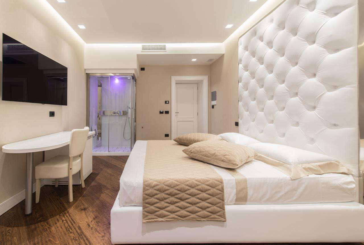 Lux Suites In Roma Esterno foto